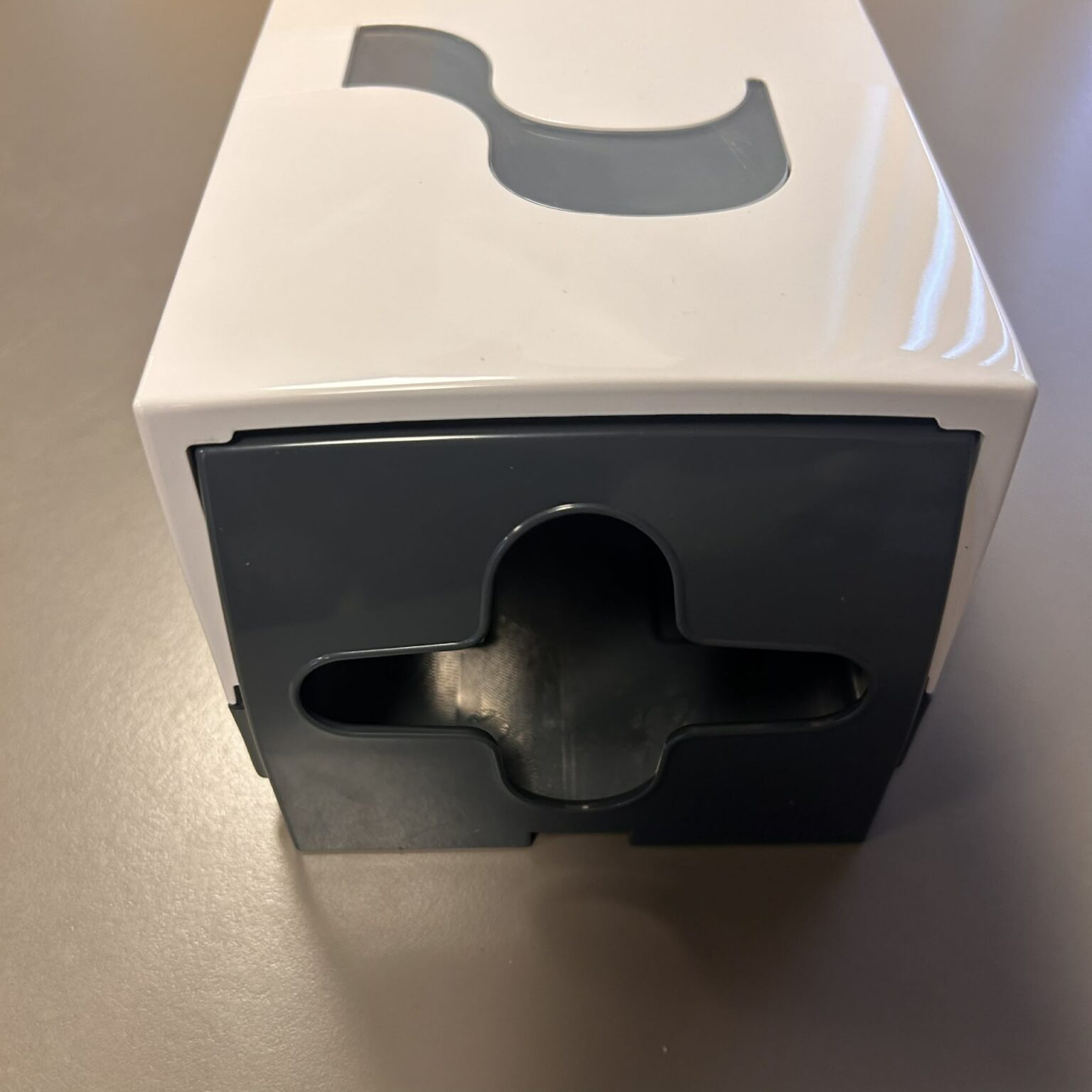 Celtex tualettpaberi hoidik (leht) Megamini valge 92270 / must 92260 - Image 2